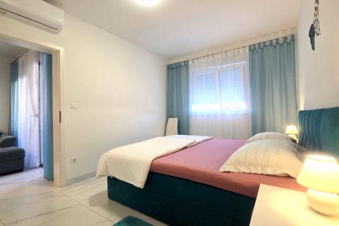 Istra,Umag-Luksuzni stan u prizemlju novogradnje