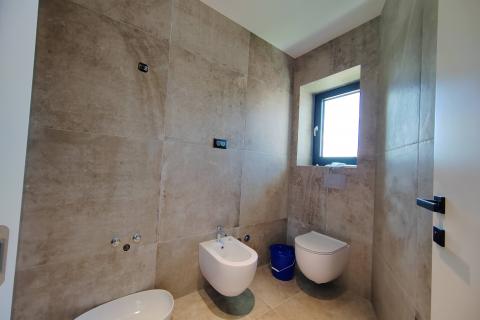 OTOK KRK-GRAD KRK apartman za prodaju u novogradnji 400 metara do mora