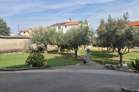 Istra, Poreč okolica - kamena kuća sa okućnicom 2 km od grada