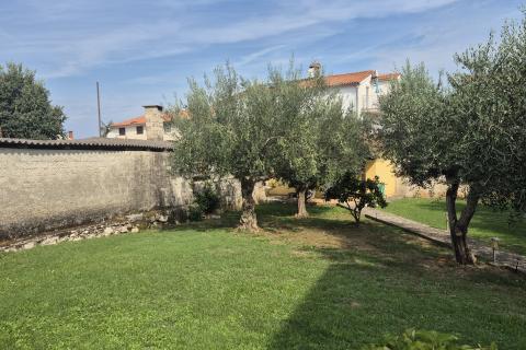 Istra, Poreč okolica - kamena kuća sa okućnicom 2 km od grada