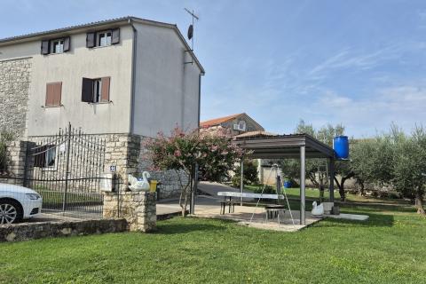 Istra, Poreč okolica - kamena kuća sa okućnicom 2 km od grada