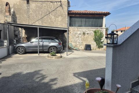 Istra, Poreč okolica - kamena kuća sa okućnicom 2 km od grada