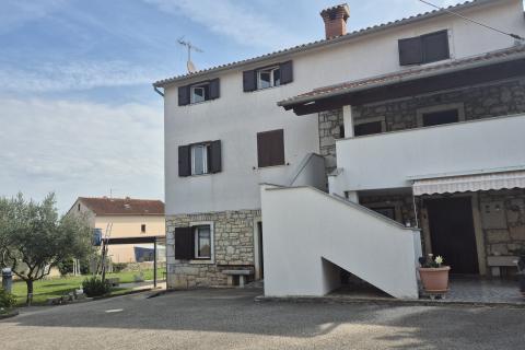 Istra, Poreč okolica - kamena kuća sa okućnicom 2 km od grada