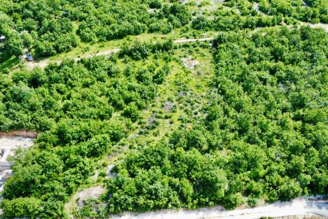 Crikvenica- građevinsko zemljište sa idejnim projektom za obiteljsku kuću ( P+1 ) sa bazenom