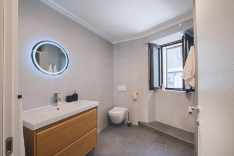 Rijeka, Stari Grad - stan 94 m² podijeljen u dva apartmana