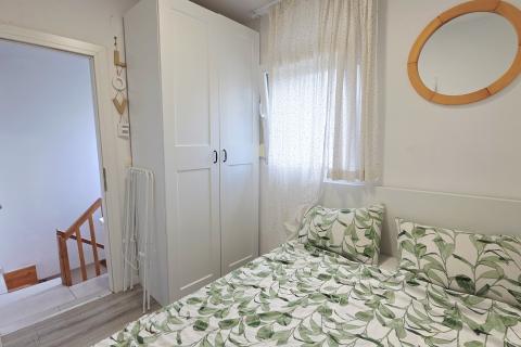 Zagreb, Ferenščica | Praktična i topla katnica za obiteljski život, 48 m2