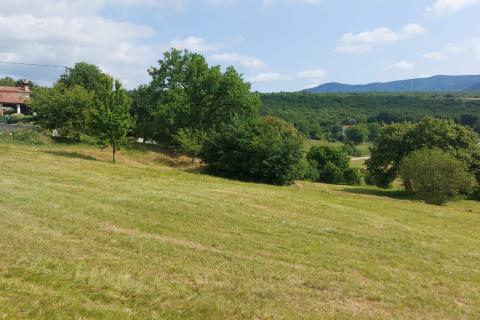 Lupoglav - građevinsko zemljište