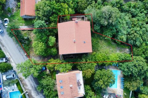 Jadranovo, 250m2 kuća s dva stana, pogled na more