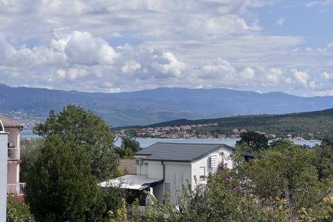 OTOK KRK-ČIŽIĆI apartman na prvom katu 