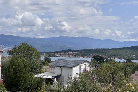 OTOK KRK-ČIŽIĆI apartman na prvom katu 