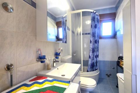 Istra,Umag-Dvije kuće s dozvolom za gradnju 6 stanova