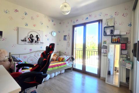 Istra,Umag-Dvije kuće s dozvolom za gradnju 6 stanova