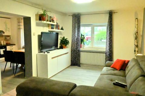 Tuheljske toplice - obiteljska kuća, katnica, okućnica 