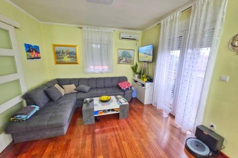 Rijeka, Viškovo - trosobni stan - 86m2