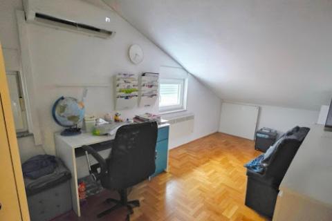 Rijeka, Viškovo - trosobni stan - 86m2