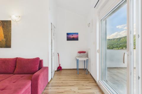 Novi Vinodolski - dvoetažni stan idealan za obitelj