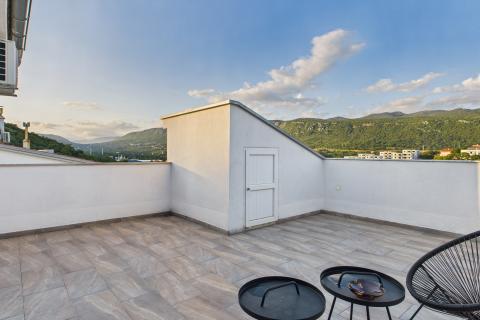 Novi Vinodolski - dvoetažni stan idealan za obitelj