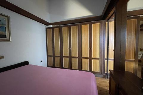 Novi Vinodolski, Bribir &ndash; house with 2 apartments and land