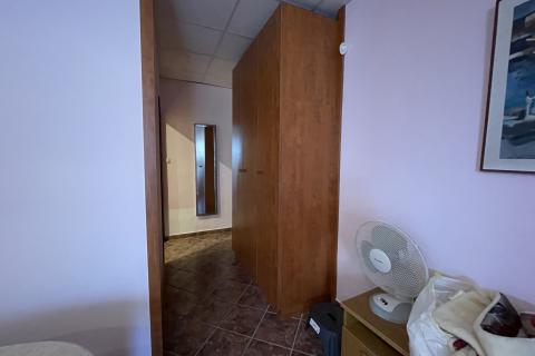 Novi Vinodolski, Bribir &ndash; house with 2 apartments and land