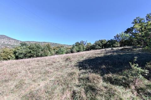 Krasica, Bakar, zemljište površine 7776m2, građevinsko 4200m2 + poljoprivredno 3576m2