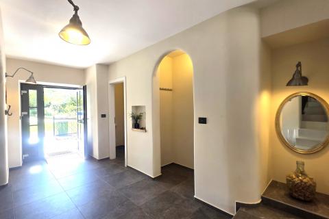 Istra,Buje-Triban-Renovinara kuća s bazenom