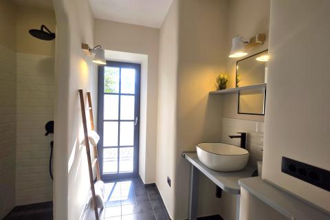 Istra,Buje-Triban-Renovinara kuća s bazenom