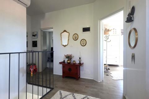 Istra,Lovrečica okolica-Samostojeća kuća s bazenom