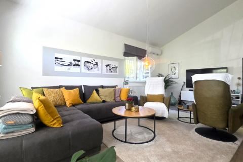 Istra,Lovrečica okolica-Samostojeća kuća s bazenom