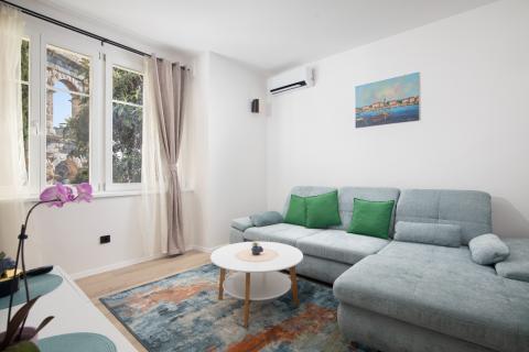 Condo/Apartment Arena, Pula, 67,65m2