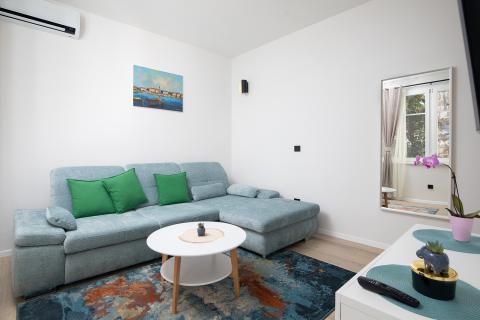 Condo/Apartment Arena, Pula, 67,65m2
