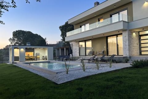 Hiša Svetvinčenat, 208m2