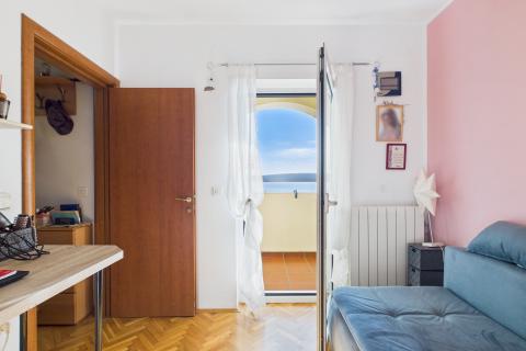 Crikvenica, Selce - rijedak trosoban stan sa  parkingom