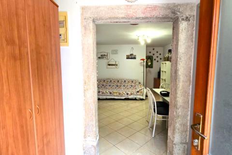 Istra, Rovinj, centar, mirna ulica, dva stana+vlastito dvorište