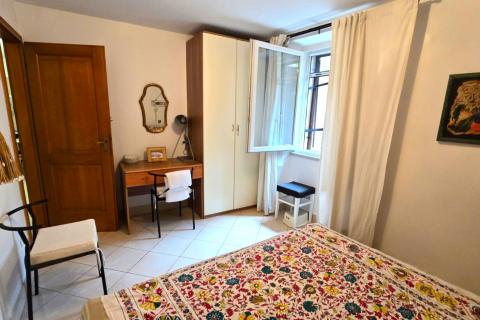 Istra, Rovinj, centar, mirna ulica, dva stana+vlastito dvorište