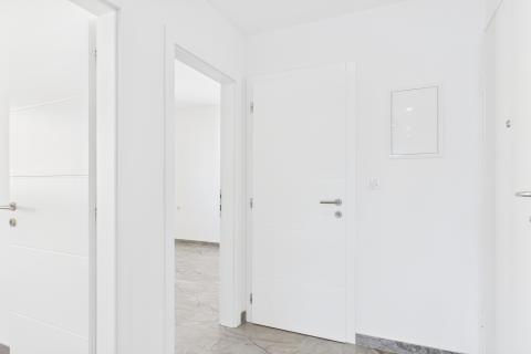 Crikvenica – novogradnja s pogledom, terasa i parking