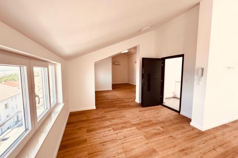 Crikvenica- stan u novogradnji sa panoramskim pogledom