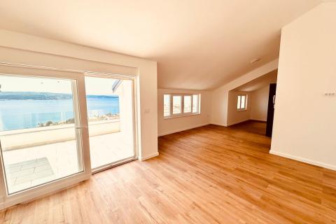 Crikvenica- stan u novogradnji sa panoramskim pogledom