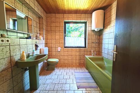 OTOK KRK-MALINSKA kuća sa pet apartmana