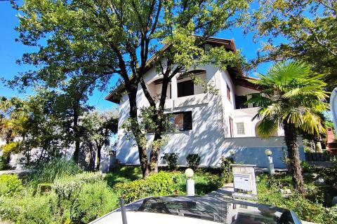 OTOK KRK-MALINSKA kuća sa pet apartmana