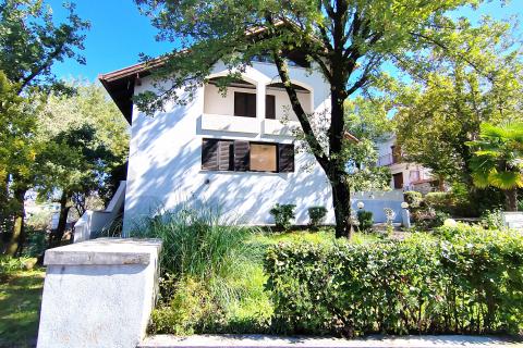 OTOK KRK-MALINSKA kuća sa pet apartmana