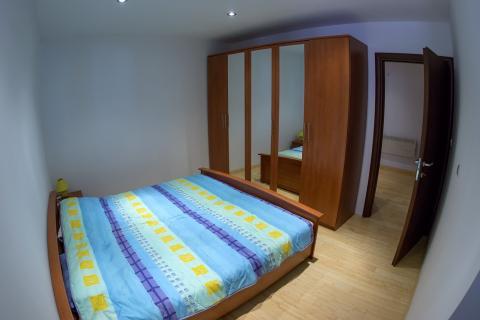 KARLOBAG-kuća s ugostiteljskim objektom i dva stana