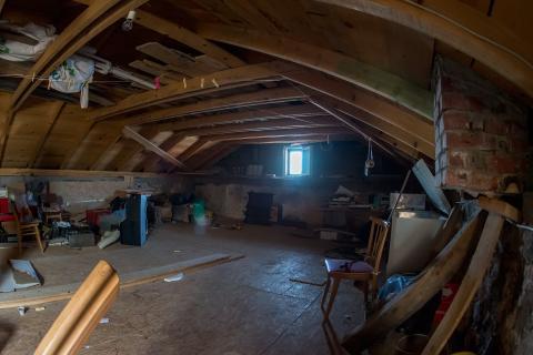 KARLOBAG-kuća s ugostiteljskim objektom i dva stana