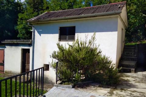 Opatija, Ika, kuća s velikim dvorištem i pogledom na more 