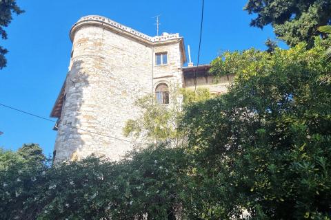 Pula, Zentrum – Wohnung in einer k.u.k.-Villa