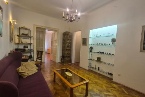 Zagreb, Centar - četverosobni građanski stan