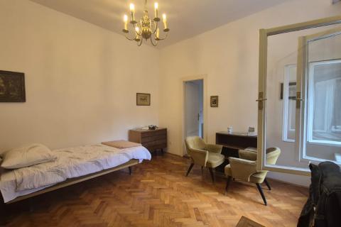 Zagreb, Centar - četverosobni građanski stan