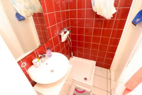 Zagreb, Srednjaci, stan u prizemlju s dvije spavaće sobe, 56m2