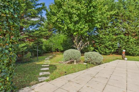 Istra, Rovinjsko Selo - kuća s velikom okućnicom