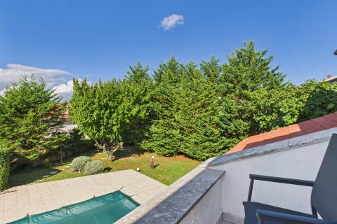 Istra, Rovinjsko Selo - kuća s velikom okućnicom