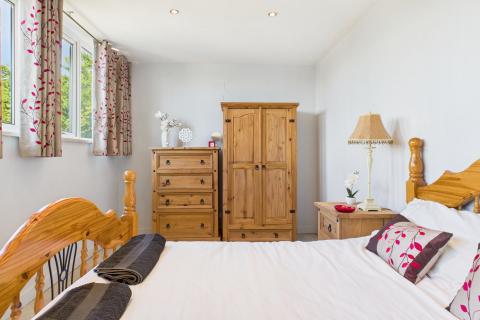 Istra, Rovinjsko Selo - kuća s velikom okućnicom